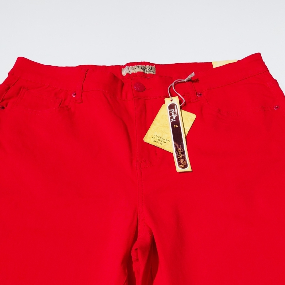 HYBRID & company Women's Hyper Stretch Red Capri  Size 2X - Picture 3 of 5